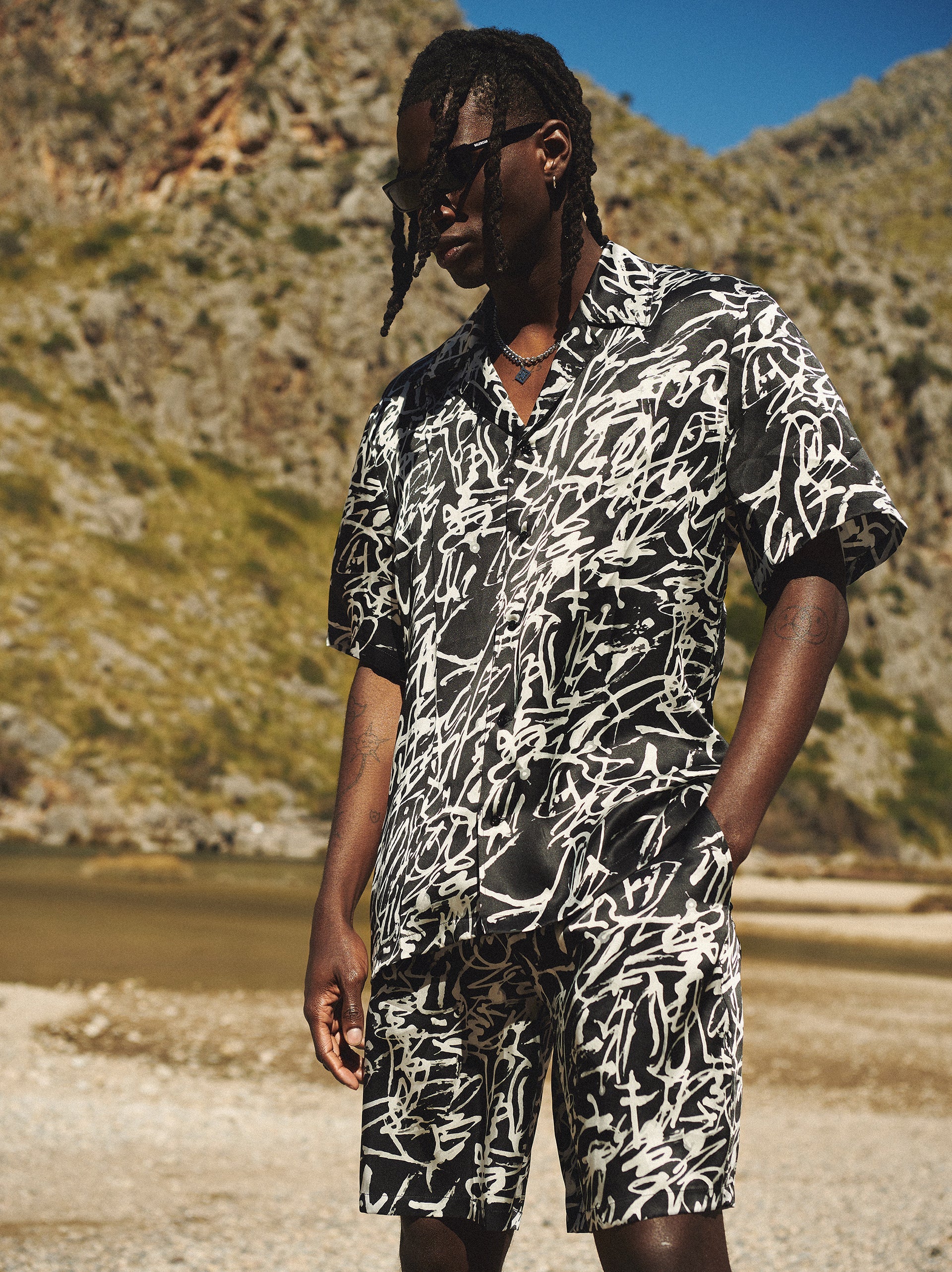 Scribble Silk Shorts - Black - DENNIS DANIEL™