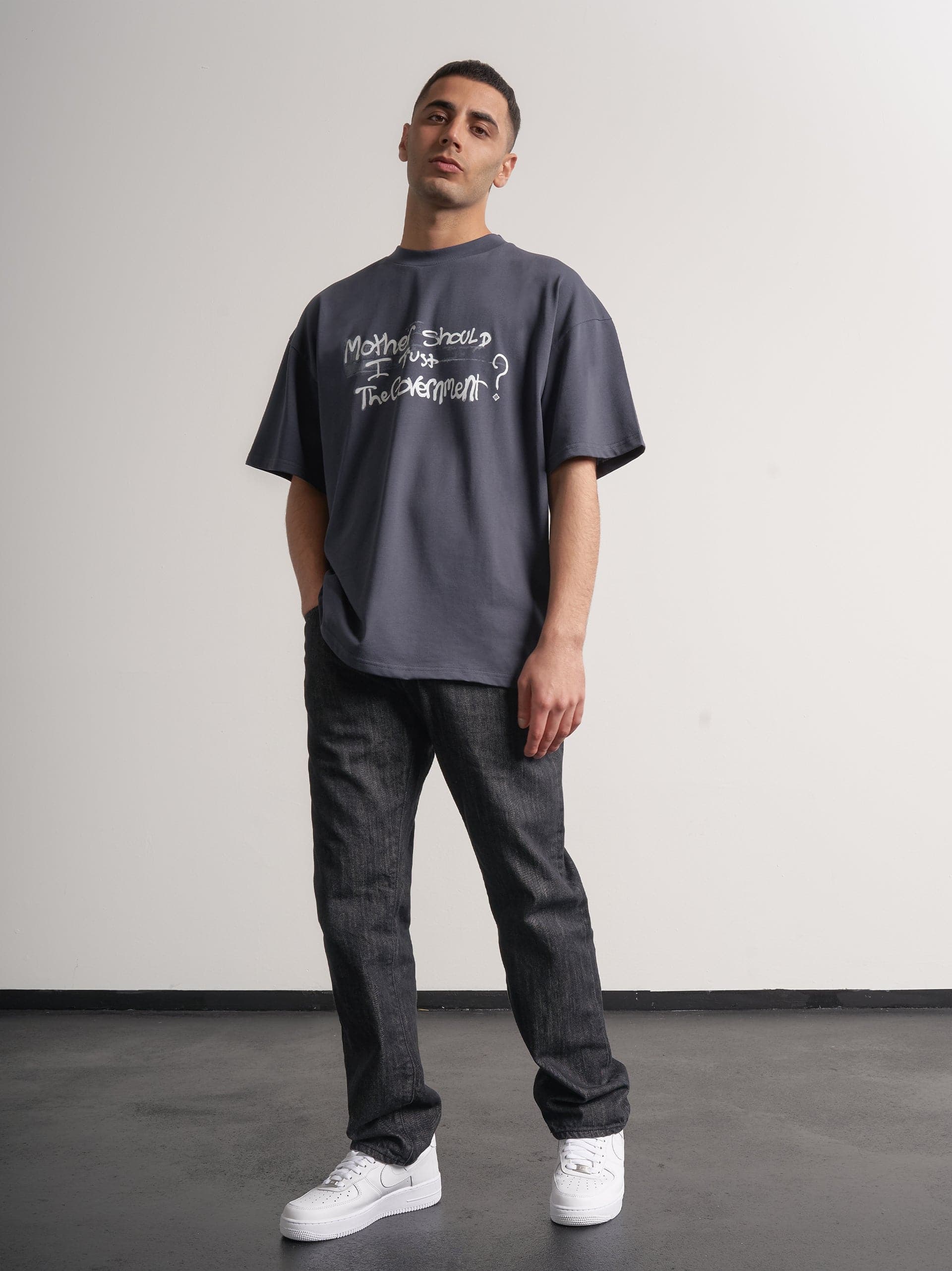 STRAIGHT FIT - BLACK DENIM - DENNIS DANIEL™